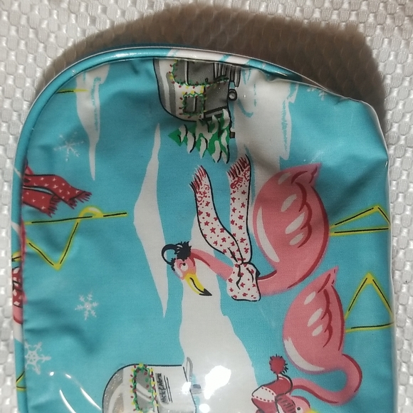 NICK & NORA FLAMINGO HOLIDAY COSMETIC CASE - Picture 6 of 8